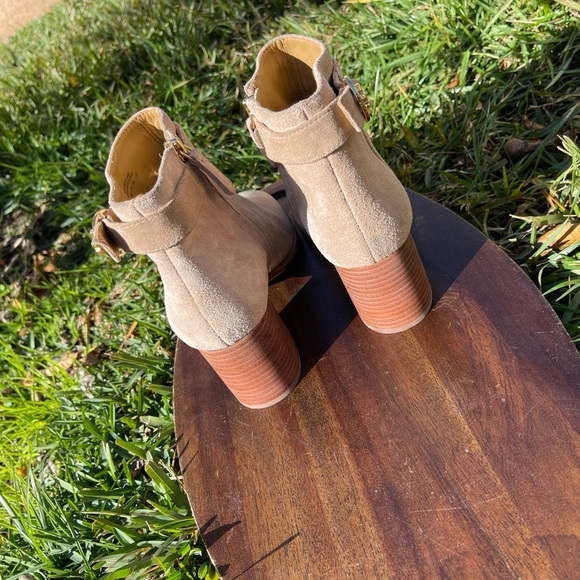 Tory Burch nude Suede Leather boots booties Size 8.5 - Picture 3 of 16